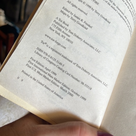 Books - Picture 3 of 4